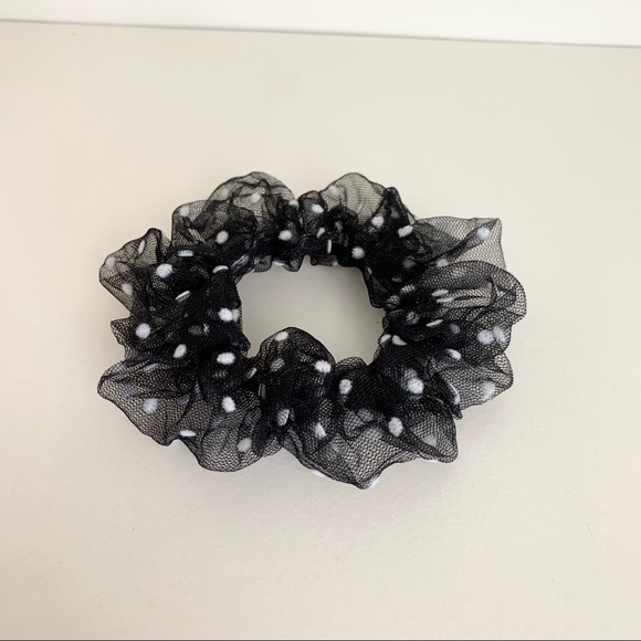 NWOT Sheer polka dot scrunchie - Picture 7 of 10